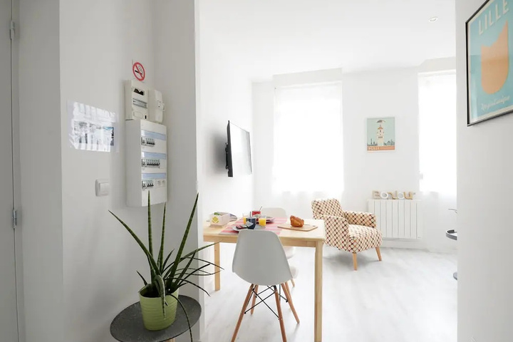Room 17 of 26