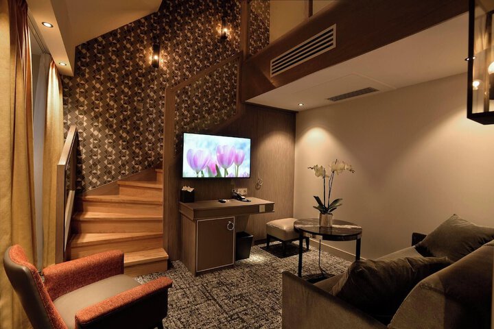 Room 29 of 70
