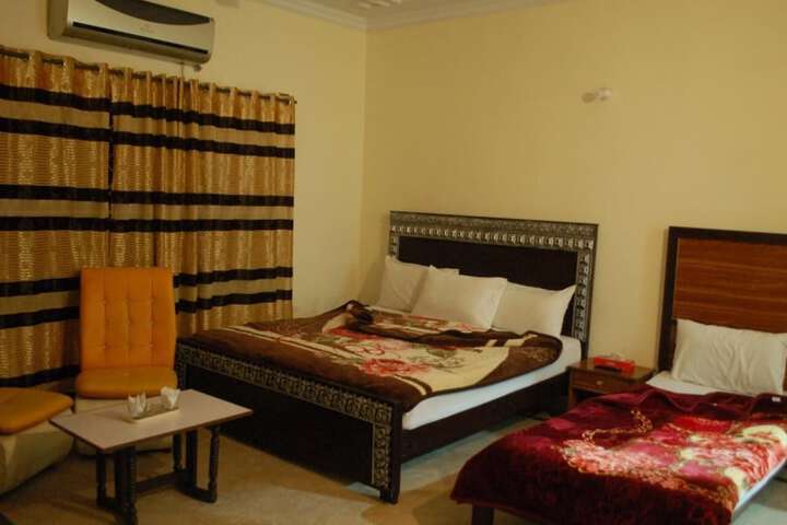 Room 14 of 31