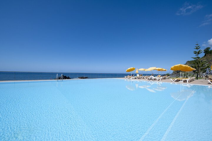 Pool 35 of 78