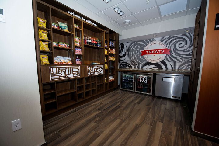 Snack bar