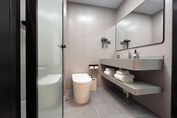 Room 45 of 67
