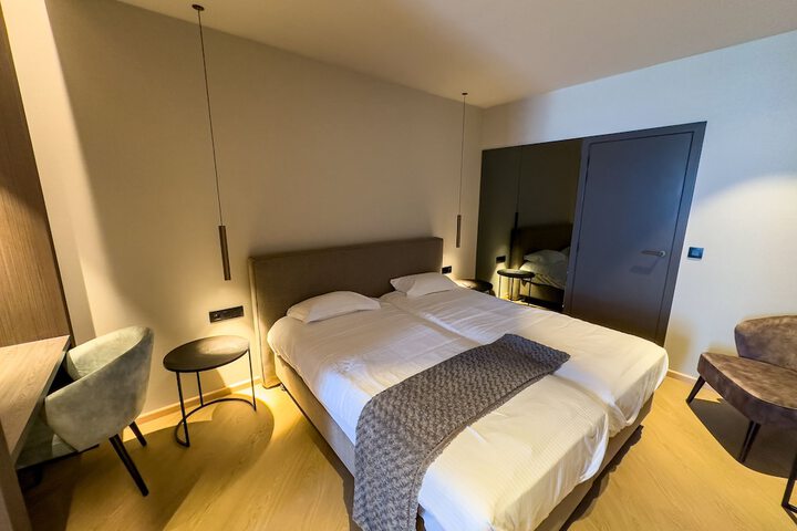 Room 13 of 53