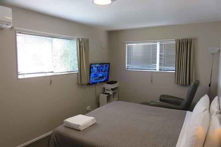 Room 9 of 41