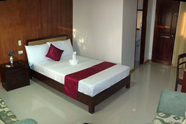 Room 4 of 69