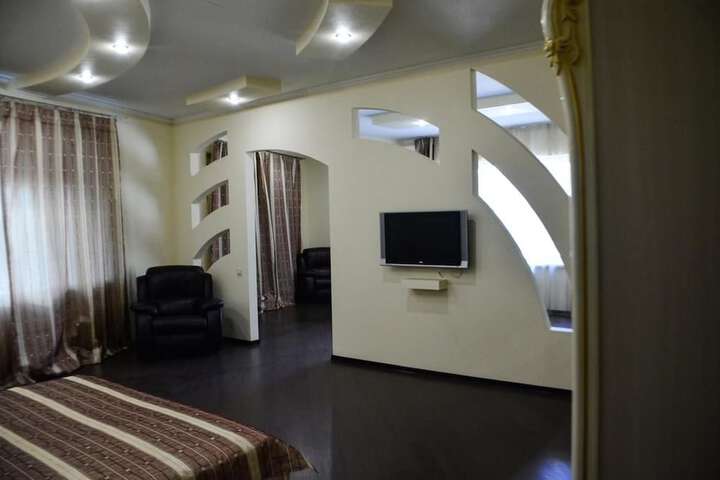 Room 19 of 19