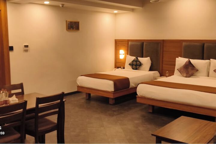 Room 19 of 80