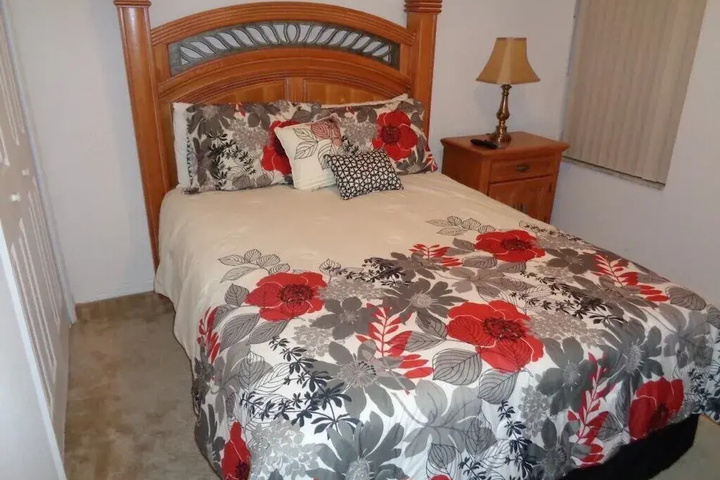 Room 3 of 10