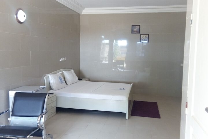 Room 3 of 16