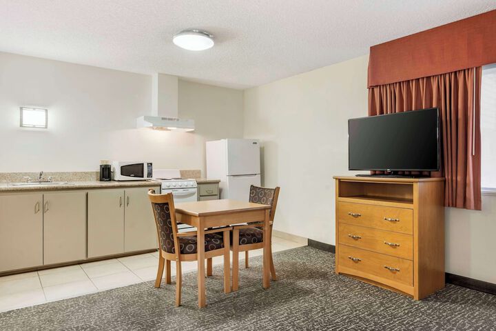 Room 20 of 37