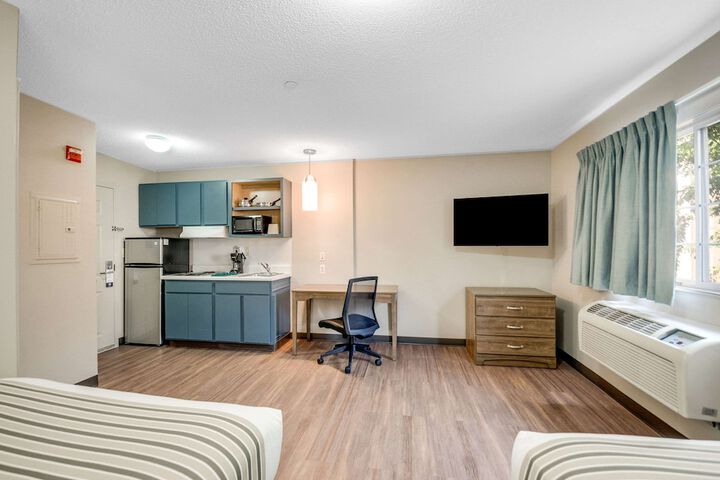 2 Double Beds Efficiency (1 of 10)
