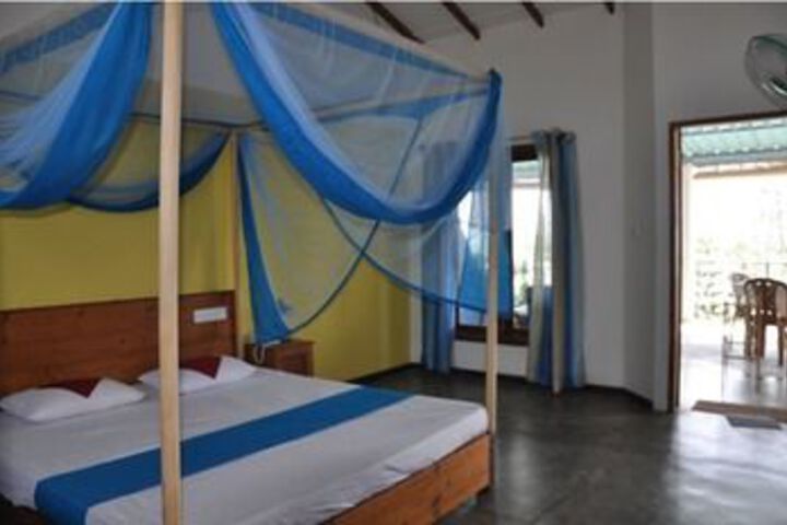 Room 15 of 24