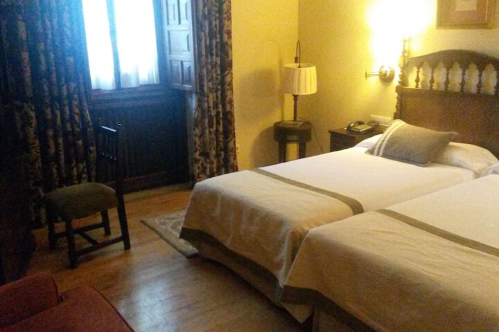Room 4 of 53