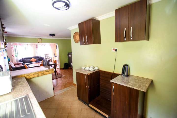 Room 8 of 17