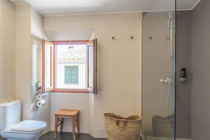 Bath Interior