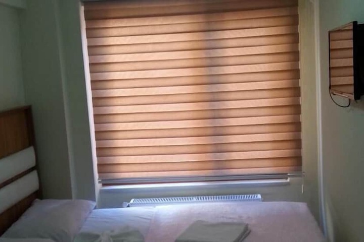 Room 11 of 21