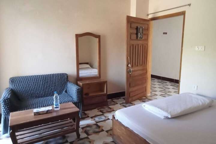 Room 14 of 40