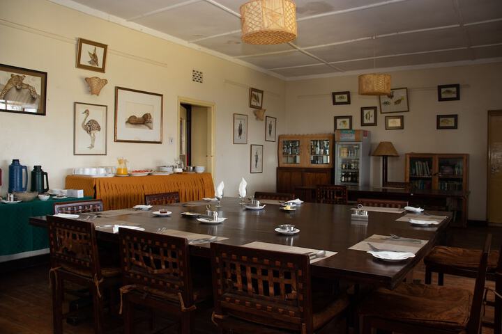Dining 53 of 115
