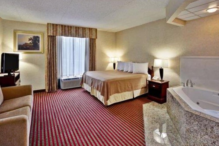 Room 7 of 30