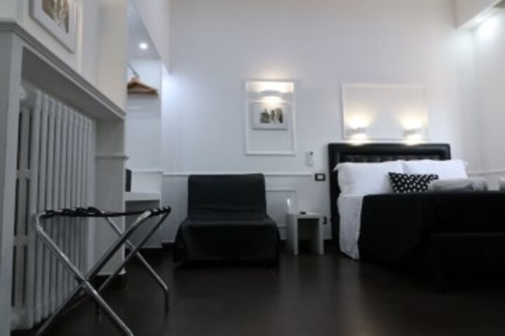 Room 13 of 82