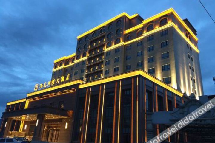 Hotel 8 of 30