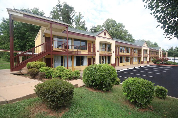 Hotel 17 of 17