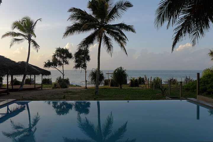 Pool Hotel