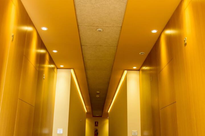 Ballroom/Hall 60 of 90
