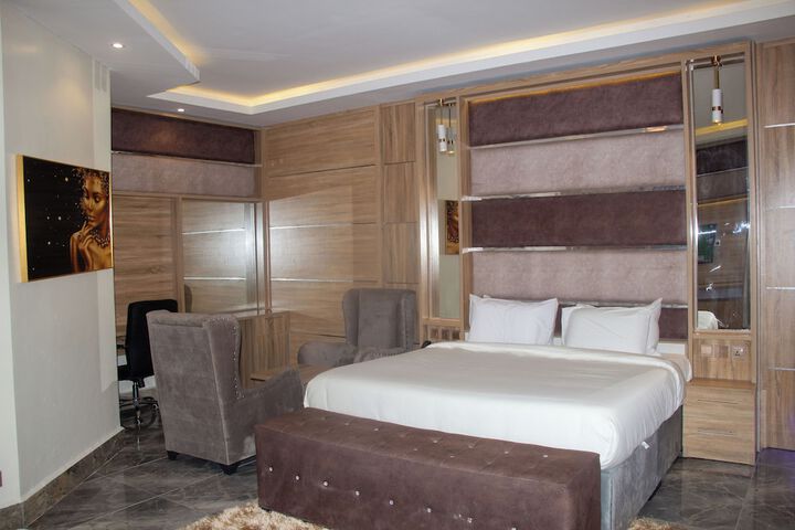 Room 22 of 41