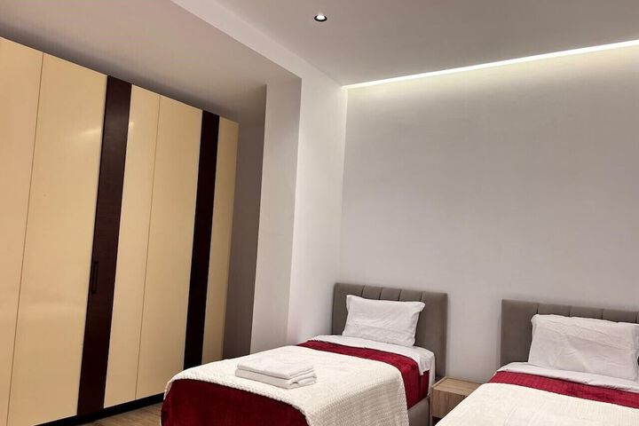 Room 17 of 31
