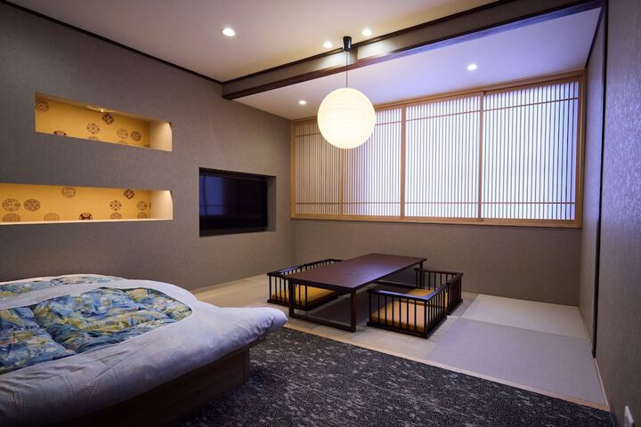 Room 30 of 42