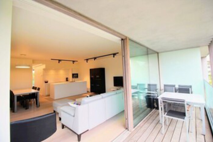 Room 12 of 26