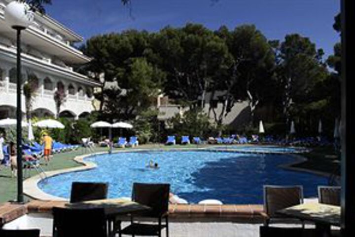 Pool 9 of 12