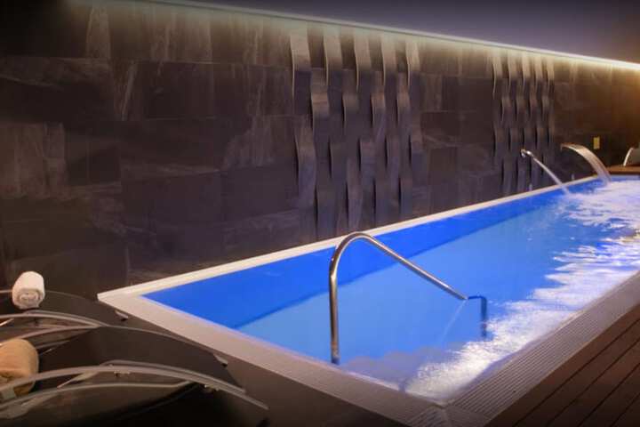 Pool 86 of 110