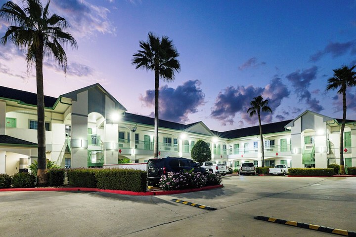 Hotel 9 of 11