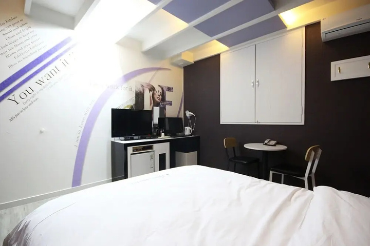 Room 20 of 21