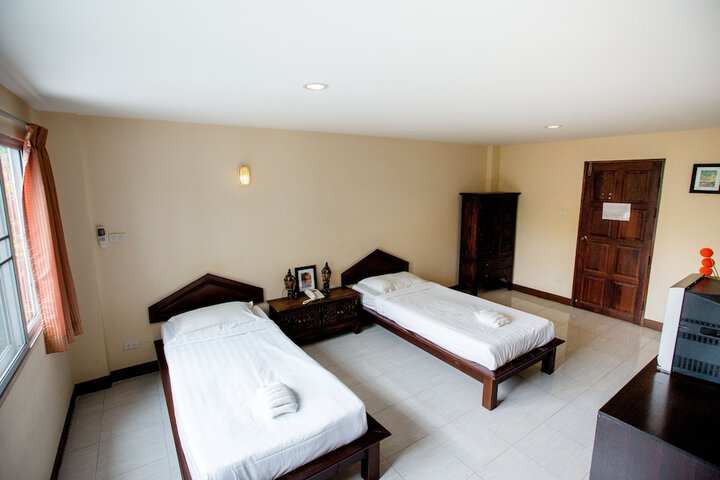 Room 19 of 33