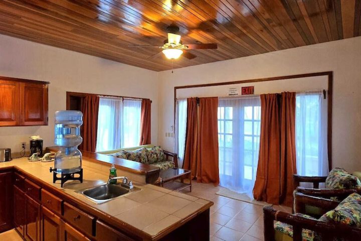 Room 20 of 80