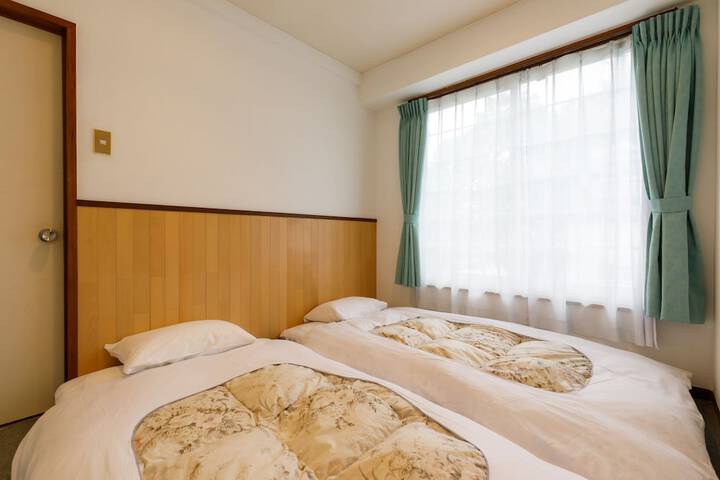 Room 26 of 50