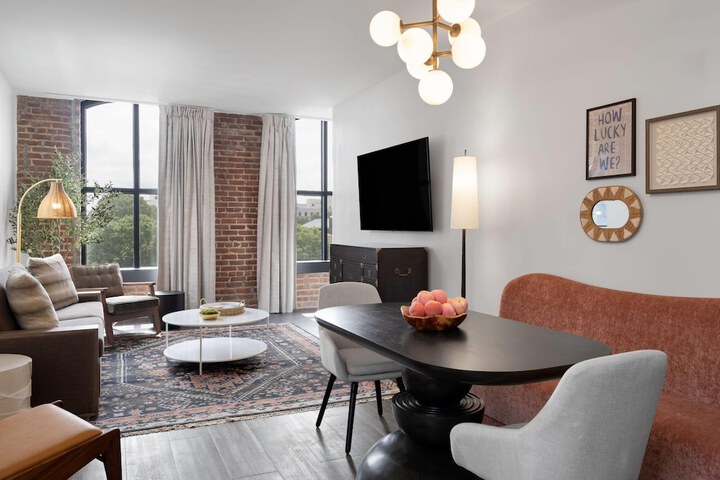 Room 26 of 55