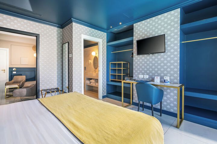 Room 64 of 211