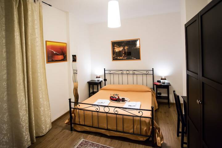Room 12 of 48