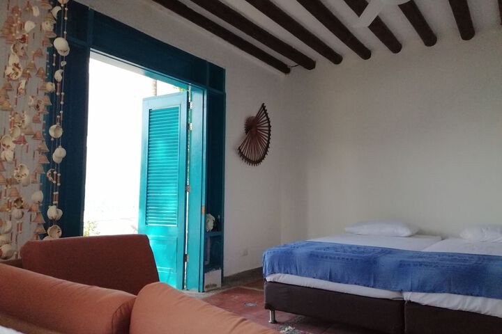 Room 3 of 69