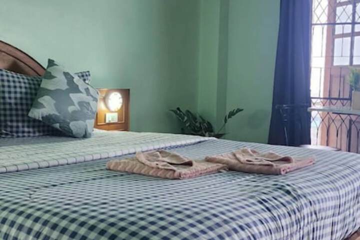 Room 29 of 77