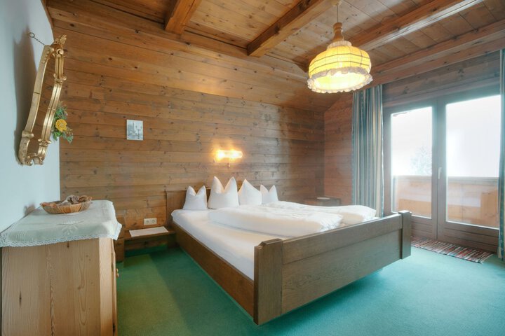 Room 6 of 39
