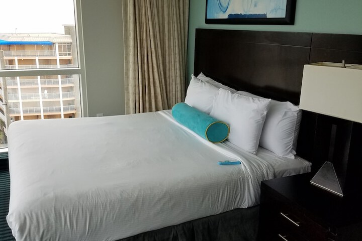 Room 20 of 190