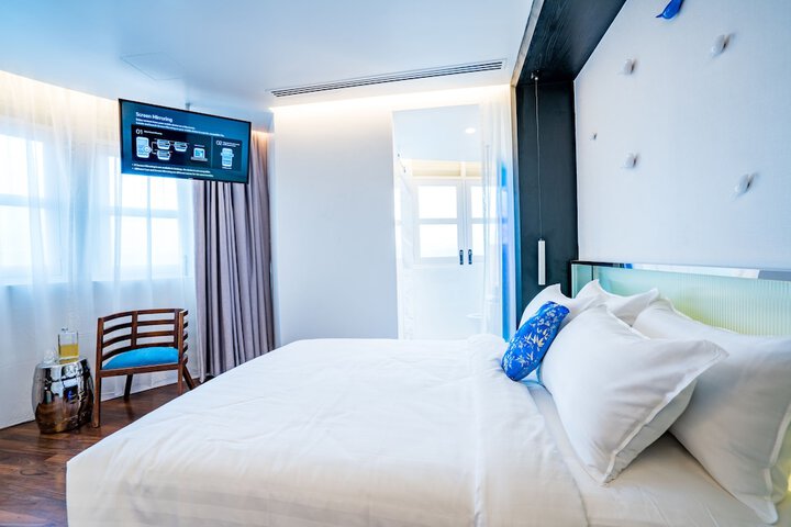 Room 11 of 67