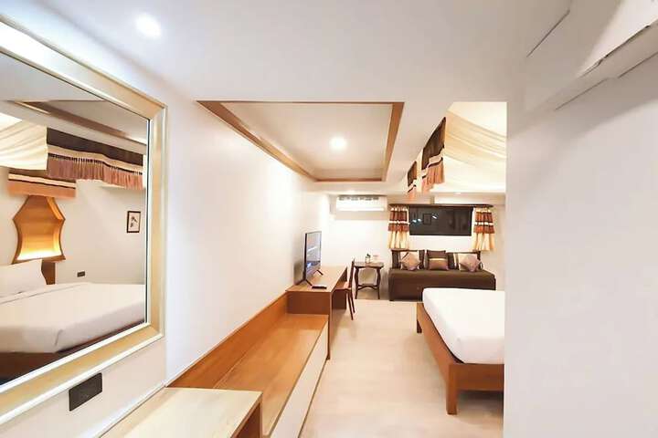Room 31 of 54
