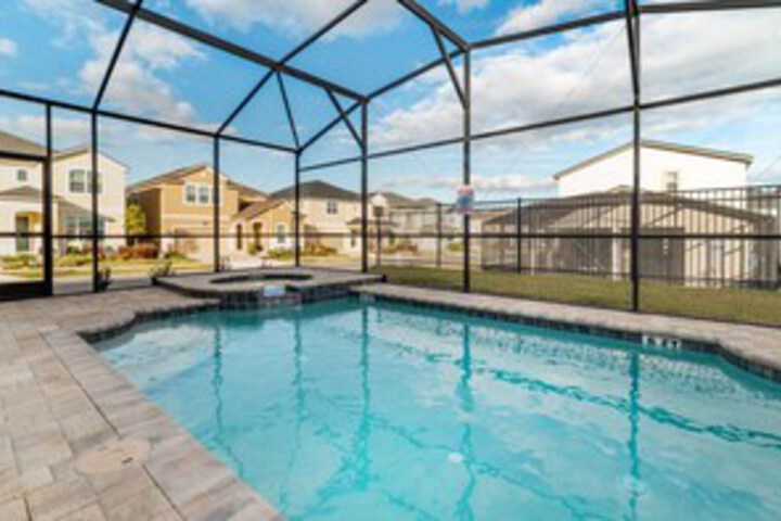Pool 24 of 41