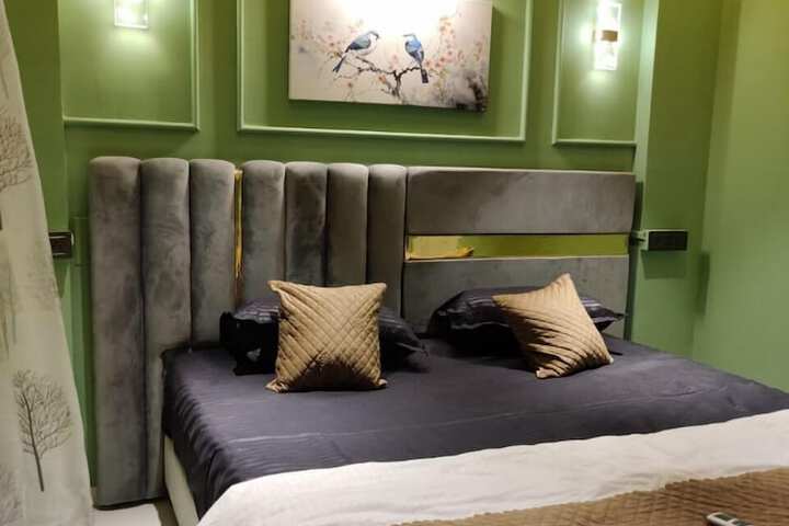 Room 4 of 29